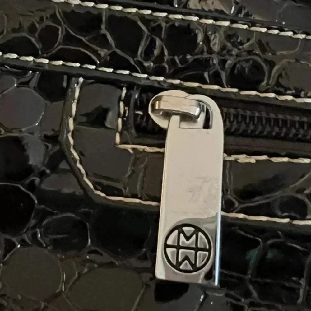 Chocolate Brown Faux Leather Handbag with Strap-Brand New - Picture 3 of 3